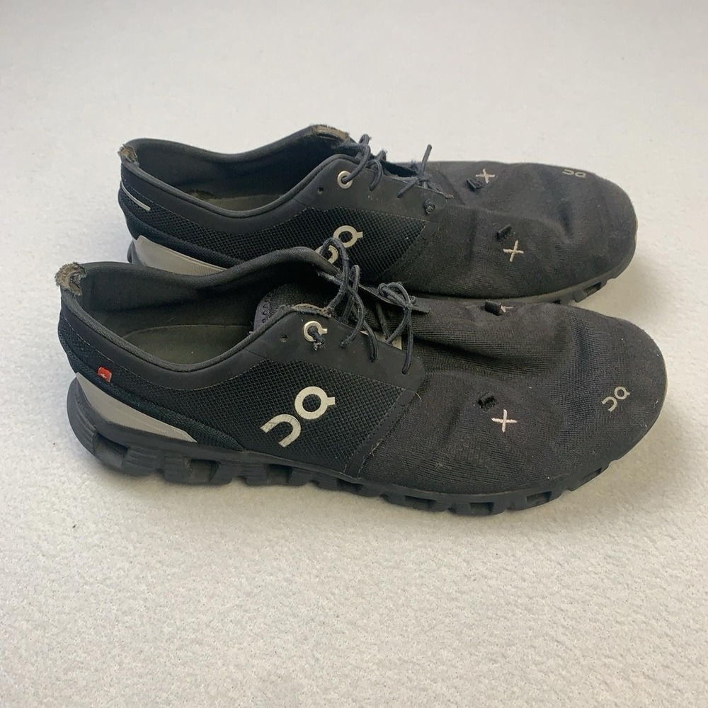 On Cloud Shoes Mens Size 10.5 Black Cushioned CloudTec Mesh Running Sneakers